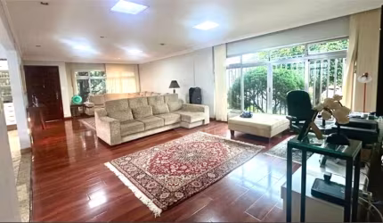 Casa térrea com 6 quartos à venda em Planalto Paulista - SP