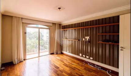 Apartamento com 4 quartos à venda em Vila Uberabinha - SP