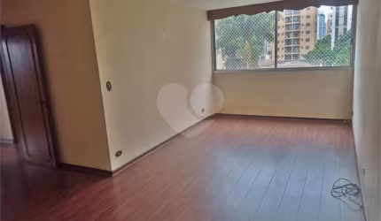 Apartamento com 3 quartos à venda em Vila Olímpia - SP