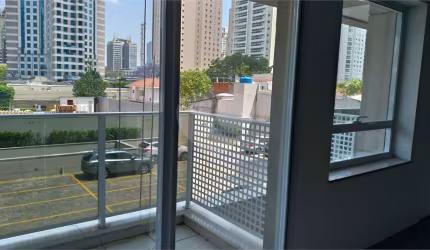Salas à venda em Vila Gertrudes - SP