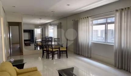 Apartamento com 3 quartos à venda em Bela Vista - SP