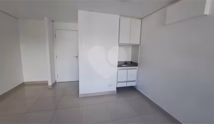 Salas com 1 quartos à venda ou para locação em Bela Vista - SP