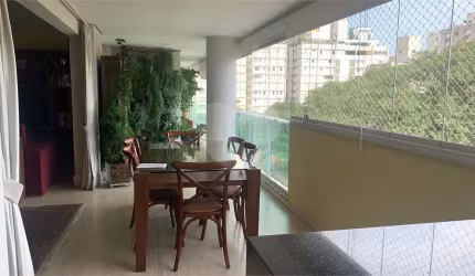 Apartamento com 3 quartos à venda em Vila Mariana - SP