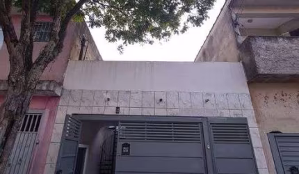 Casa para venda tem 180 metros quadrados com 6 quartos em Jardim Sapopemba - São Paulo - SP