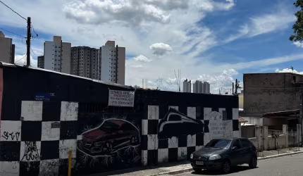 VENDA – EXCELENTE TERRENO DE ESQUINA COM ÓTIMA LOCALIZAÇÃO!