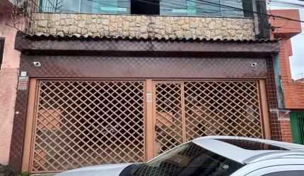 CASA ASSOBRADADA COM 4 DORMITÓRIOS – EXCELENTE LOCALIZAÇÃO!  EM VILA FÁTIMA - SÃO PAULO - SP.