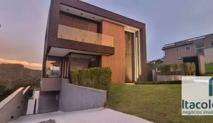 Casa mobiliada à venda no Residencial Gênesis II