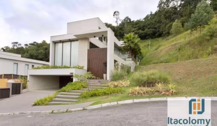 Casa à venda no Residencial Alphasitio Tamboré