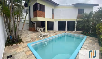 Casa à venda no Residencial Alphaville 10