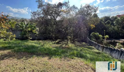 Lote à venda no Condomínio Tarumã Alphaville