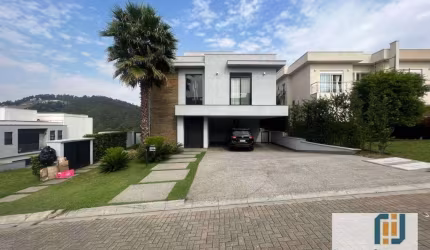 Casa à venda no Residencial Tamboré 11