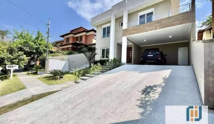 Casa à venda no Condomínio São Paulo II - Cotia
