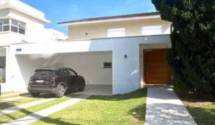 Casa para venda e locação no Residencial Alphaville 06