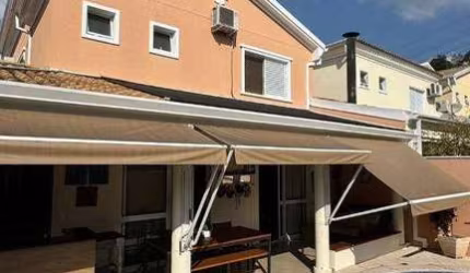 Casa com sotão à venda no Residencial Tamboré 7