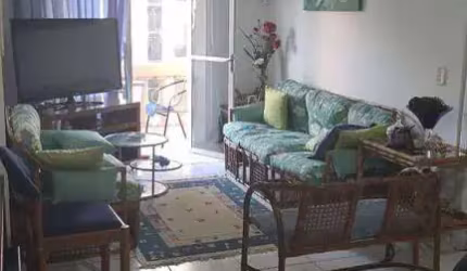 Apartamento à venda no Edifício Gironde, no Guarujá