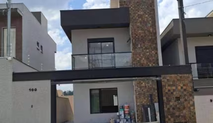 Linda casa a Venda no Portal dos Ipes