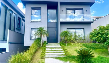 Linda casa Nova no Vila Solaia