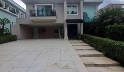 Casa semi mobiliada para locação no Condomínio Alpha Conde