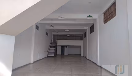 Salão Comercial para locação em Colinas Anhanguera