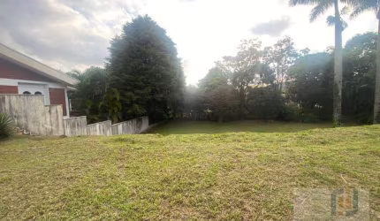 Terreno declive à venda - 630 m² - Alphaville 09