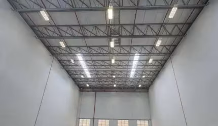 Galpão para locação no Polo Industrial Jandira