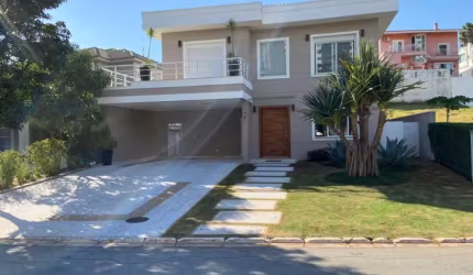 Casa maravilhosa mobiliada à venda no Condomínio 18 do forte em Alphaville