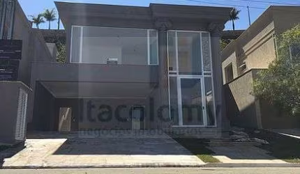 Linda Casa Nova no Valville 1 - 303m²