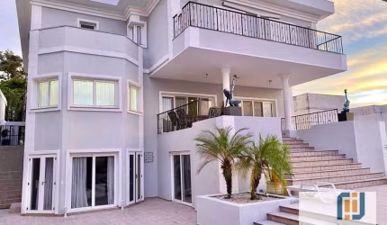 Casa belíssima para venda e locação no Residencial Alphaville 08