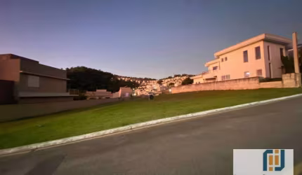 Terreno com lindo projeto aprovado à venda - Valville 1