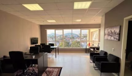 Sala comercial mobiliada à venda no Alpha Square