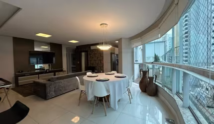 APARTAMENTO DIFERENCIADO NO CENTRO DE BALNEÁRIO CAMBORIÚ/SC