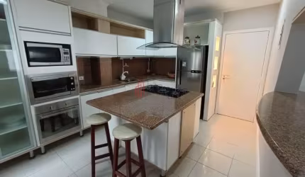 QUADRA MAR APARTAMENTO DIFERENCIADO NO CENTRO DE BALNEÁRIO CAMBORIÚ/SC