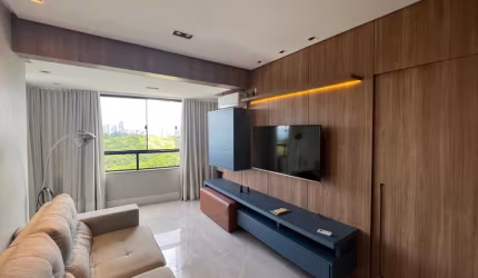 Apartamento com 1/4, mobiliado e decorado, 1 vaga, na Garibalde