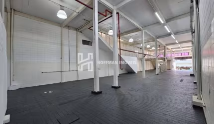 Galpão/prédio comercial ou industrial para venda no Bairro Santa Paula em São Caetano