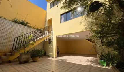 LINDO SOBRADO COM BOA LOCALIZAÇÃO AGENDE SUA VISITA