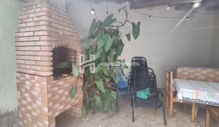 Sobrado à venda com 03 dormitórios, 02 vagas no Bairro Santa Maria - Santo André!