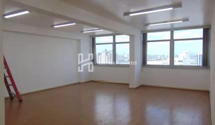 Sala comercial com 176,85m² à venda - Centro