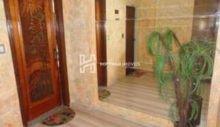CASA COM BOA LOCALIZAÇÃO