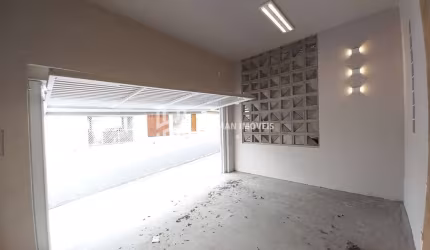SOBRADO BEM LOCALIZADO