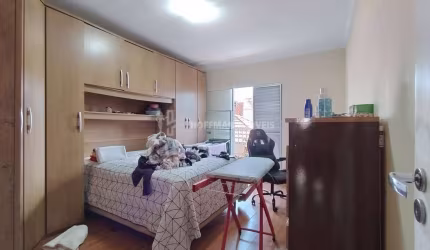 Apartamento com 03 dormitórios, 02 banheiros e 01 vaga à venda no Cerâmica - Prédio S/ Elevador