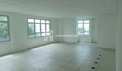SALA COMERCIAL COM ÓTIMA LOCALIZAÇÃO