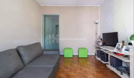 Casa térrea com 02 dormitórios, 01 banheiro, 04 vagas, quintal no Bairro Maua - São Caetano do Sul