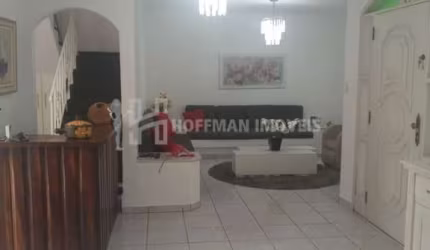 Sobrado à venda com edícula nos fundos, 03 dormitórios e 02 vagas de garagem, Osvaldo Cruz