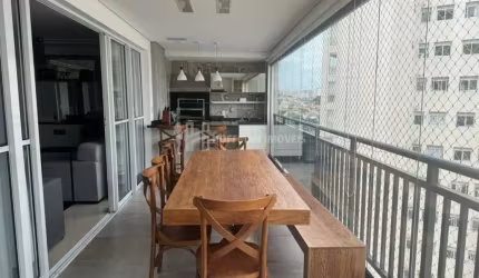 Apartamento com 4 dormitórios sendo 2 suítes e 4 vagas de garagem a venda no Jardim São Caetano