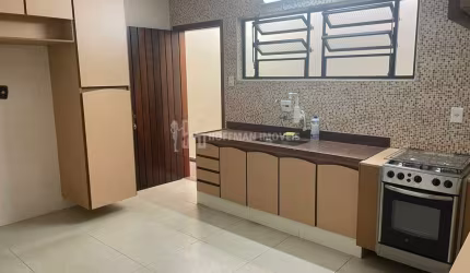 Casa para Locação com 3 dormitórios em Santo André!