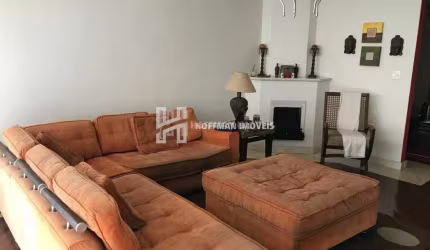 Apartamento com 4 Quartos, 3 Suítes, 4 Vagas para locação - Centro