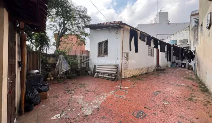 Casa térrea à venda com 03 dormitórios e 04 vagas no bairro Boa Vista em São Caetano do Sul