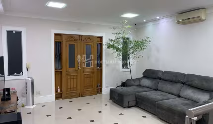 Lindo Sobrado á venda, espaçoso com 3 suítes, no bairro Olímpico em São Caetano do sul.