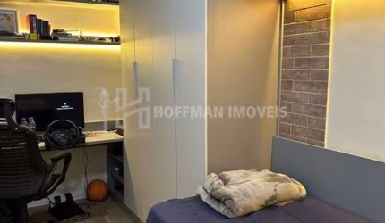 Apartamento com Quintal