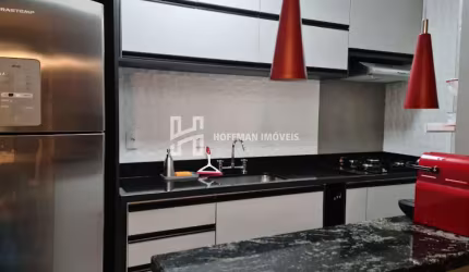 Apartamento com 02 dormitórios, 01 suíte, varanda gourmet com churrasqueira, 02 vagas à venda